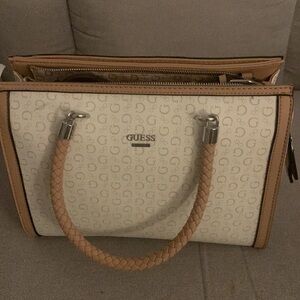 Guess Shoulder Bag